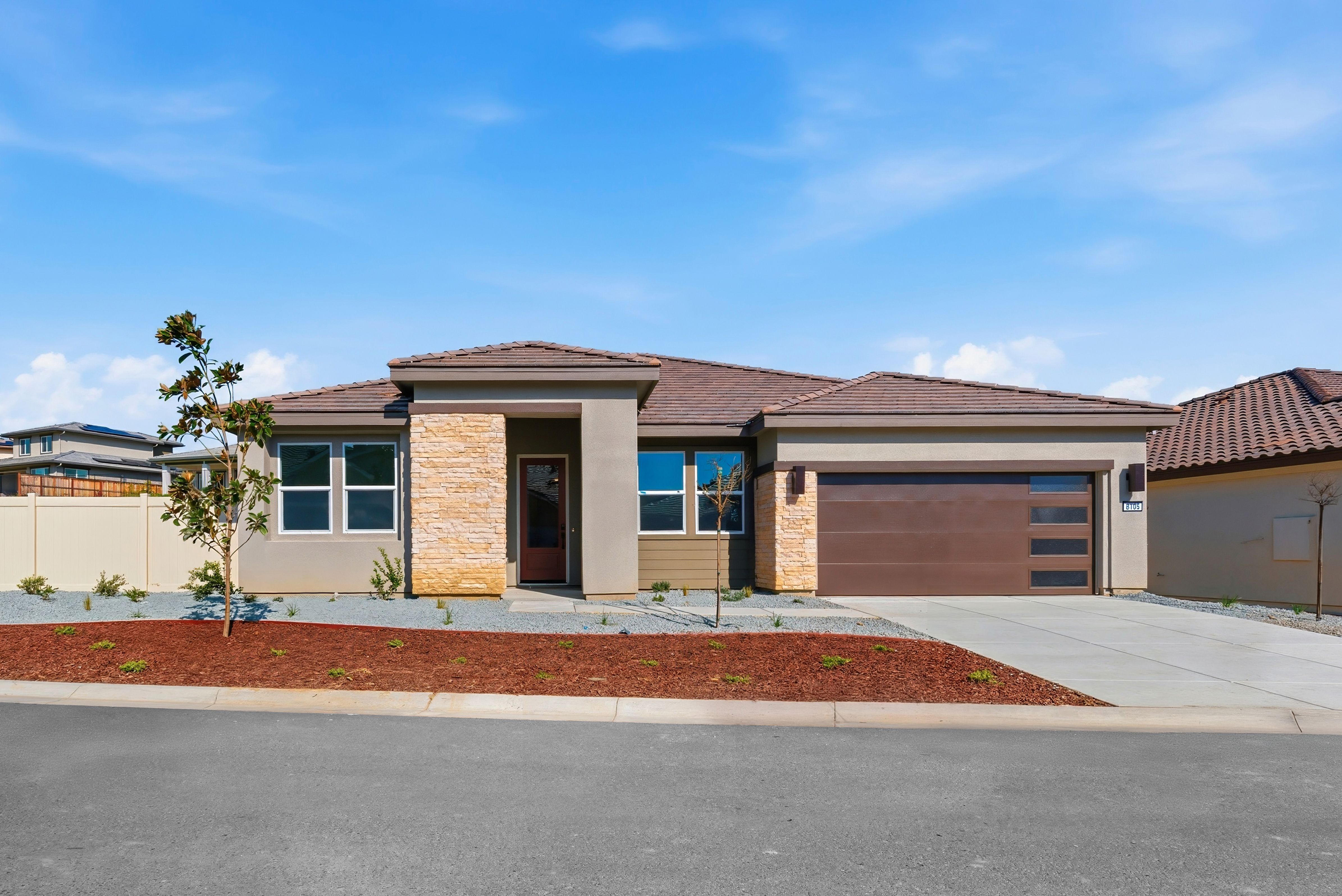 8105 Cottonwood Drive (Amadora)