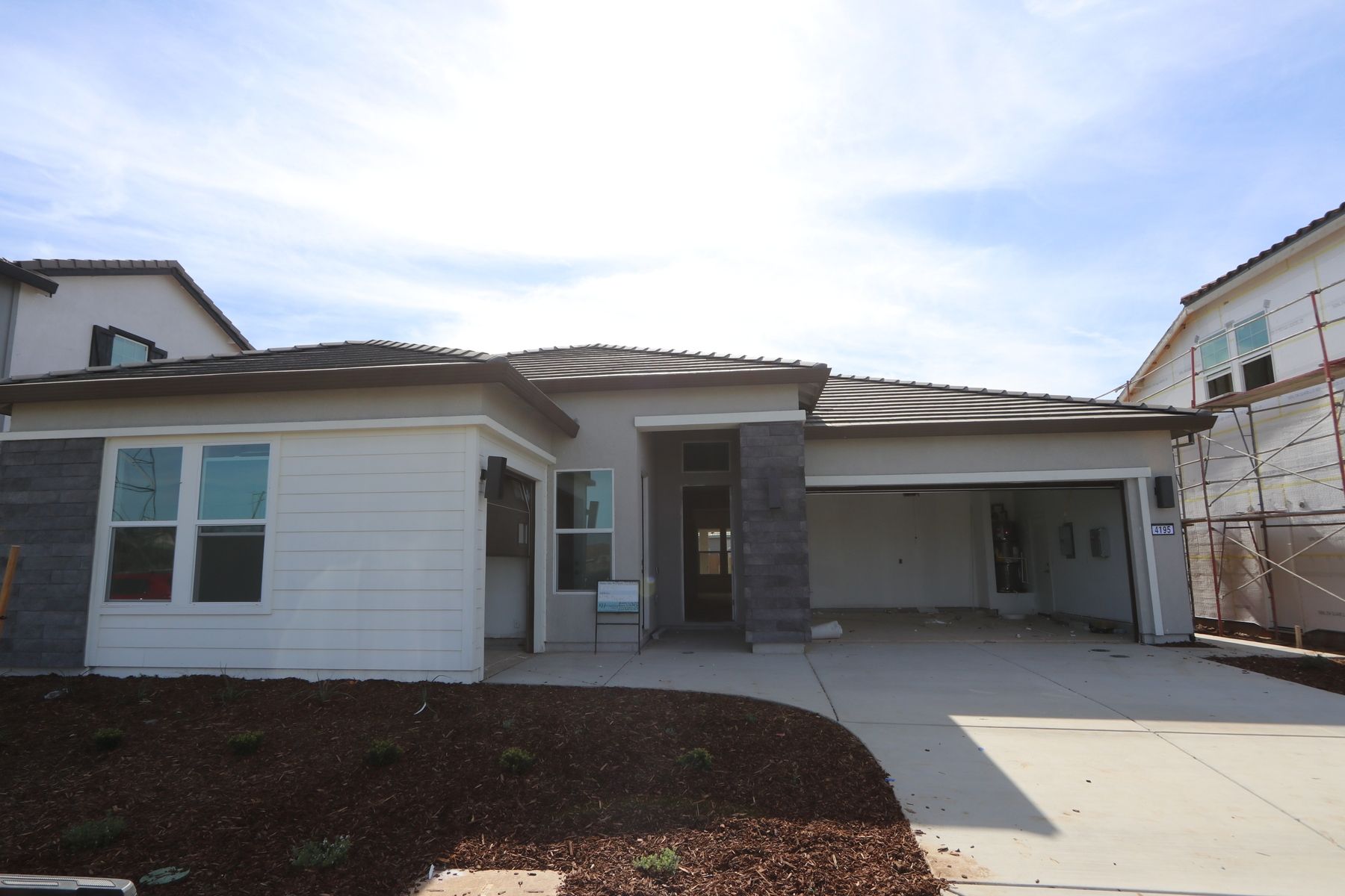 4195 Dovekie Court (Belfast ESP)