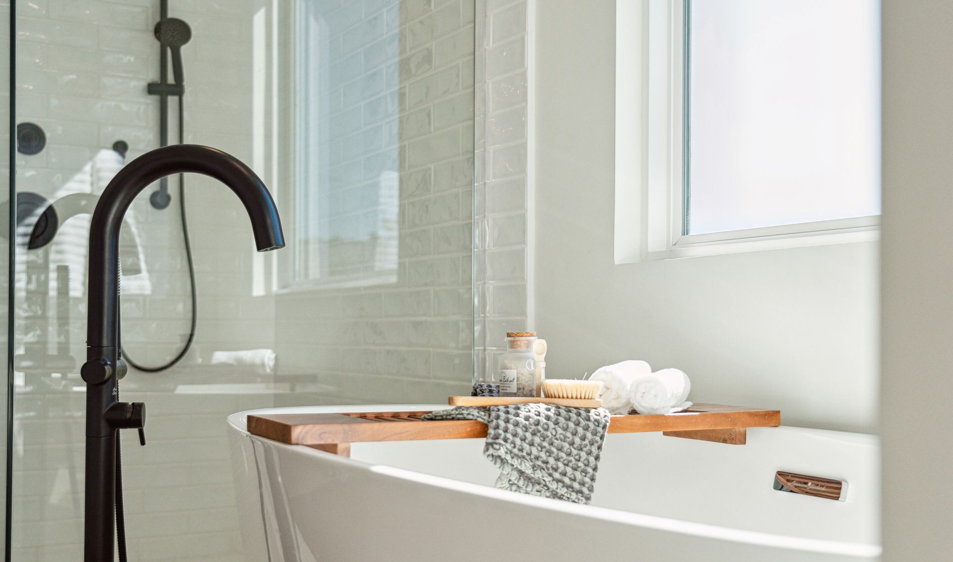 Primary bath with freestanding soaking tub
