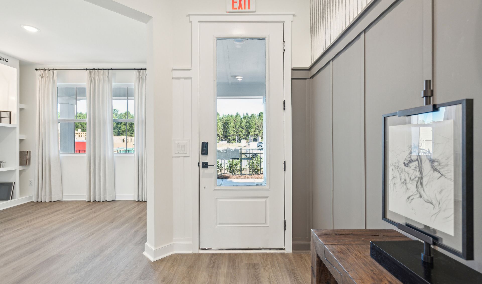 Foyer with decorative feature wall