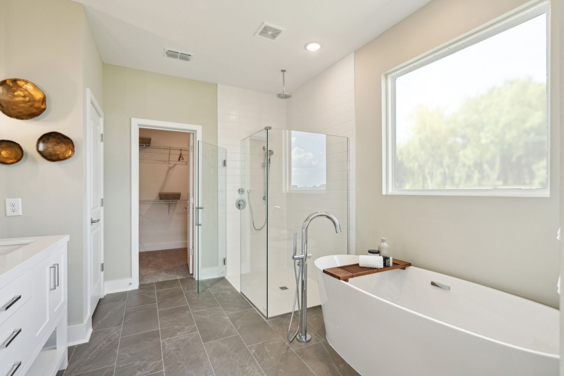 Primary bath with freestanding soaking tub