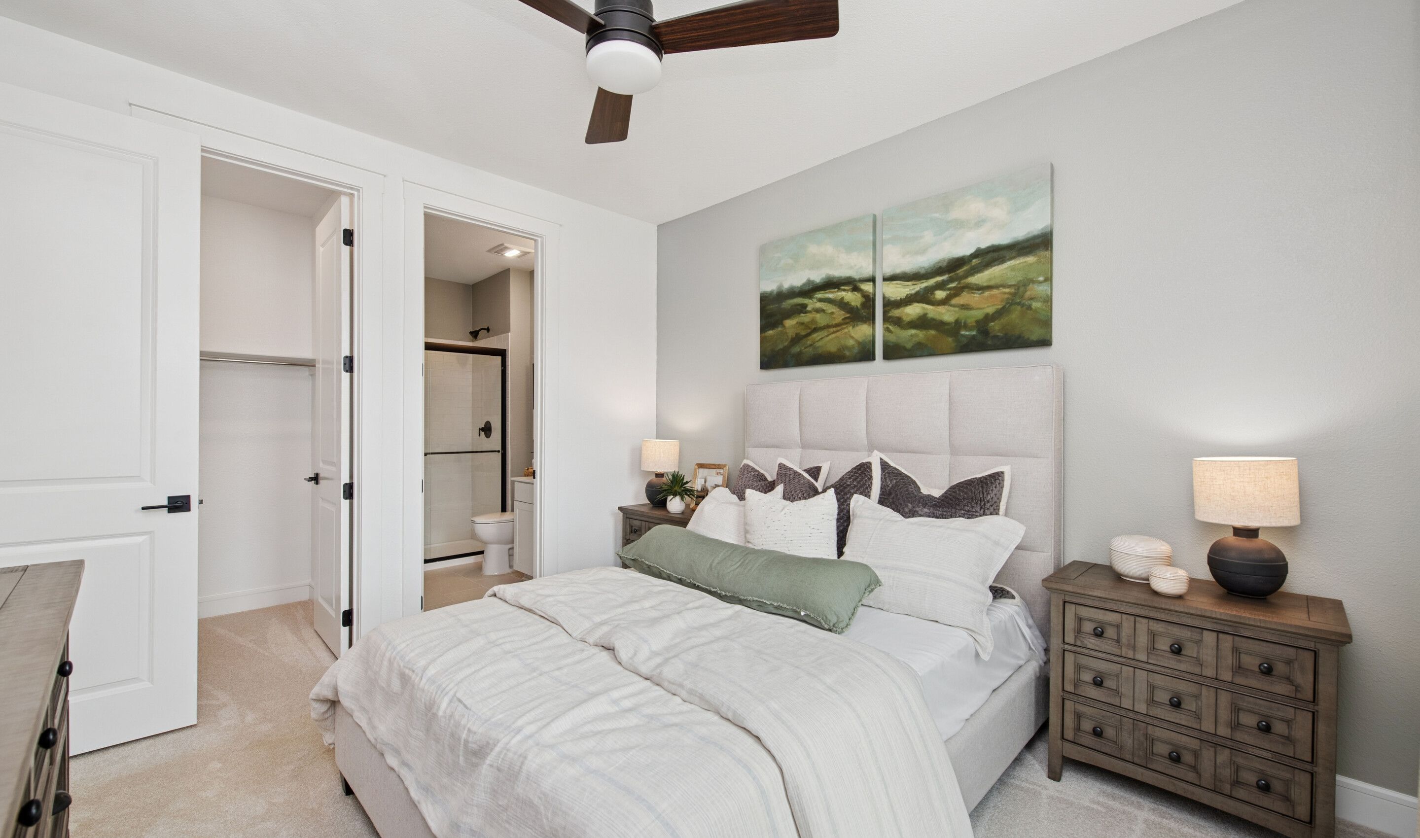 Extra Suite Bedroom