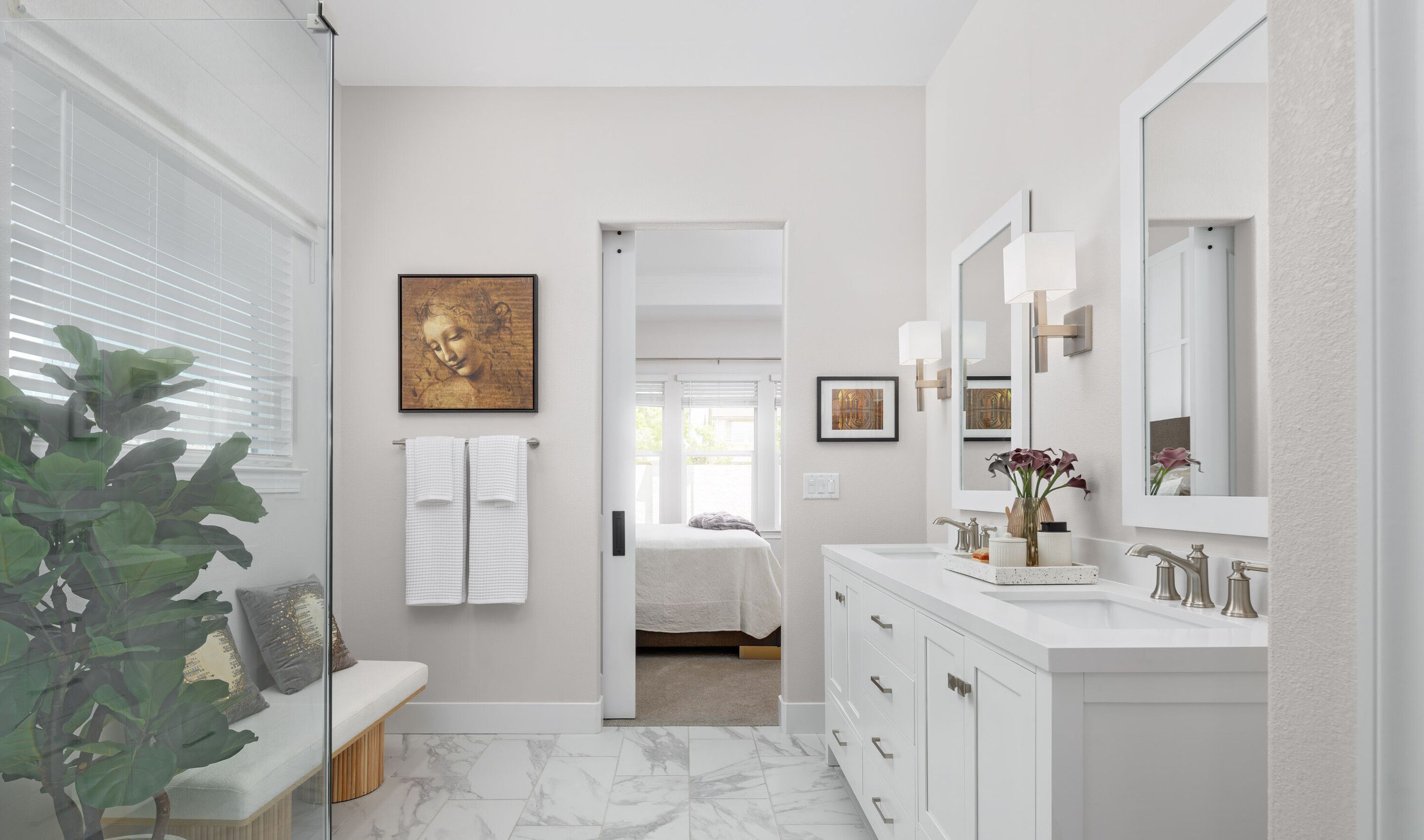 Primary bath with freestanding vanity