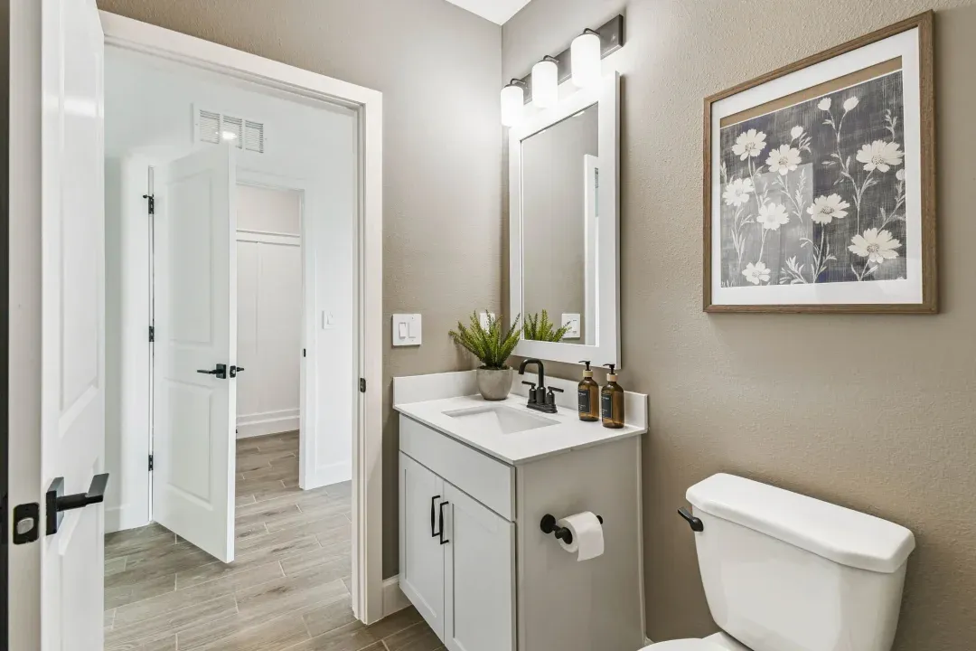 Extra Suite Bath
