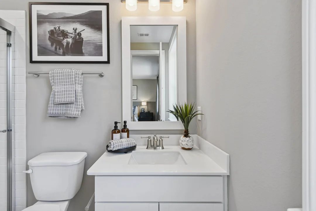Bedroom 2 Bath