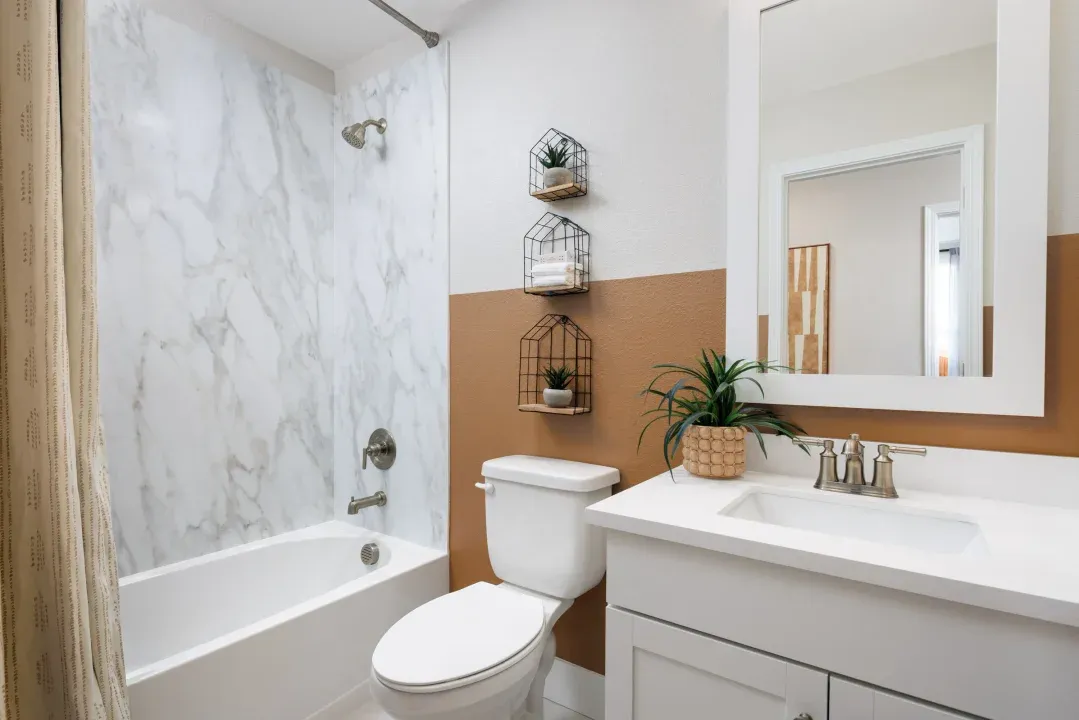 Hall Bath 2