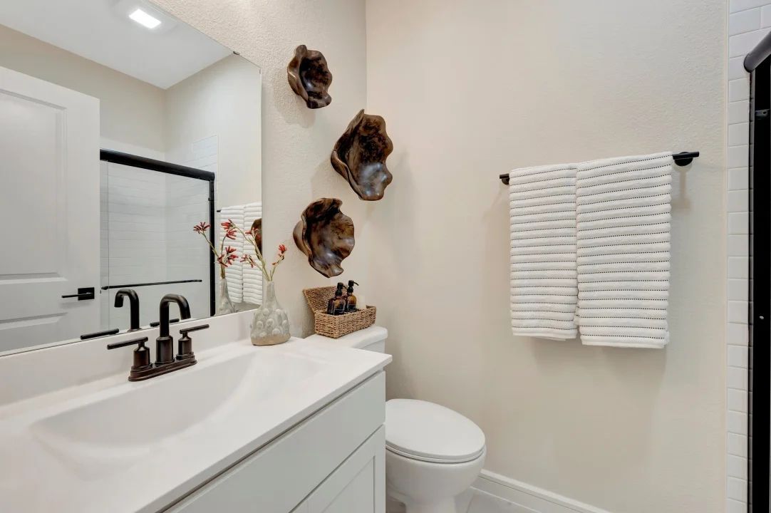 Extra Suite Bath