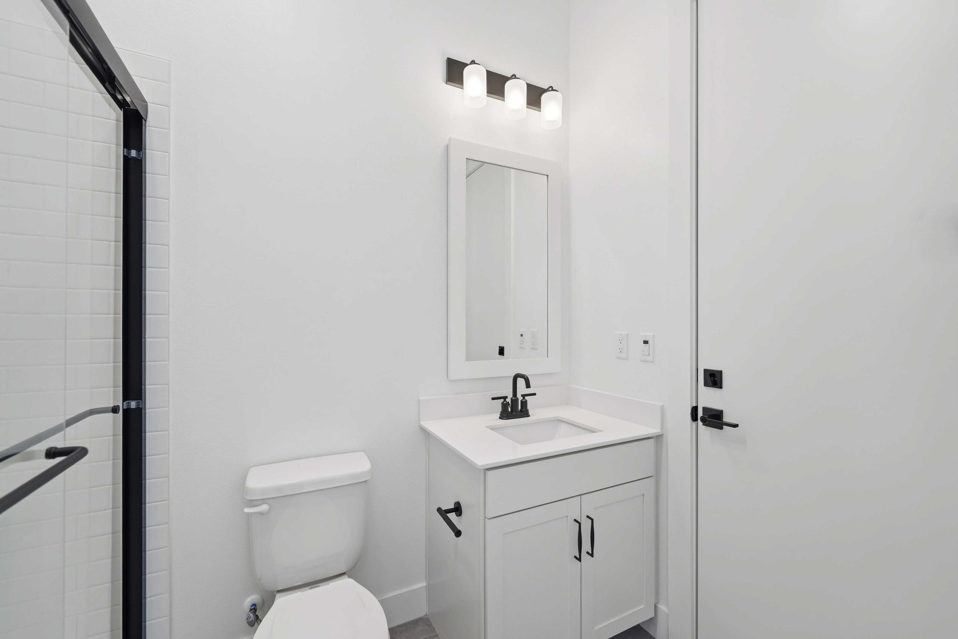 Bedroom 4 Bath