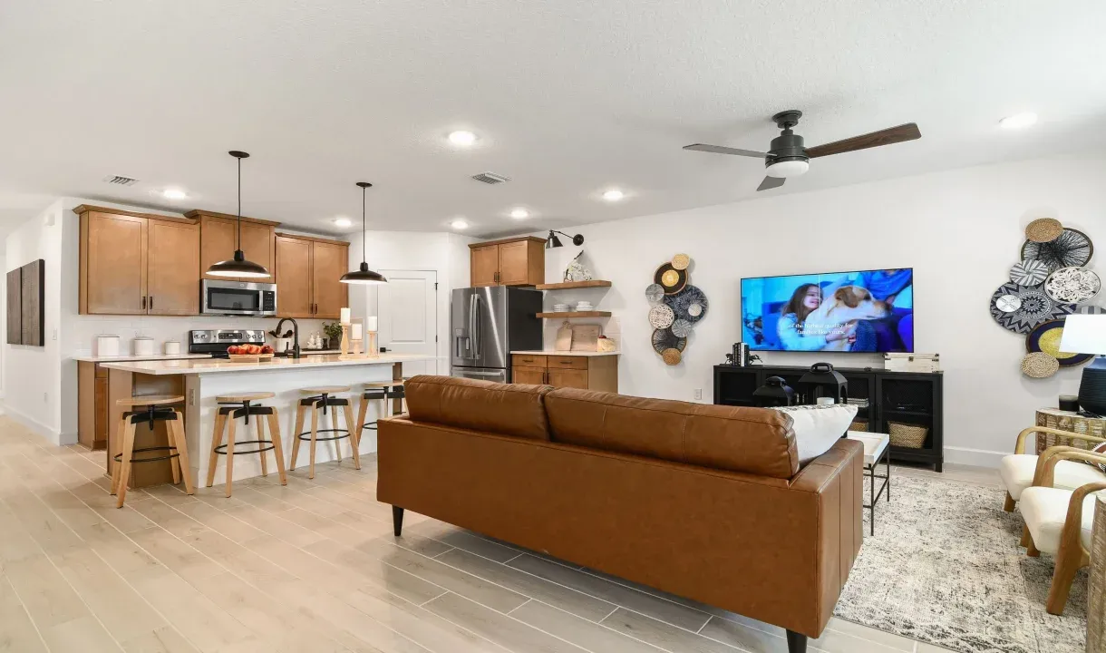 Great room near kitchen