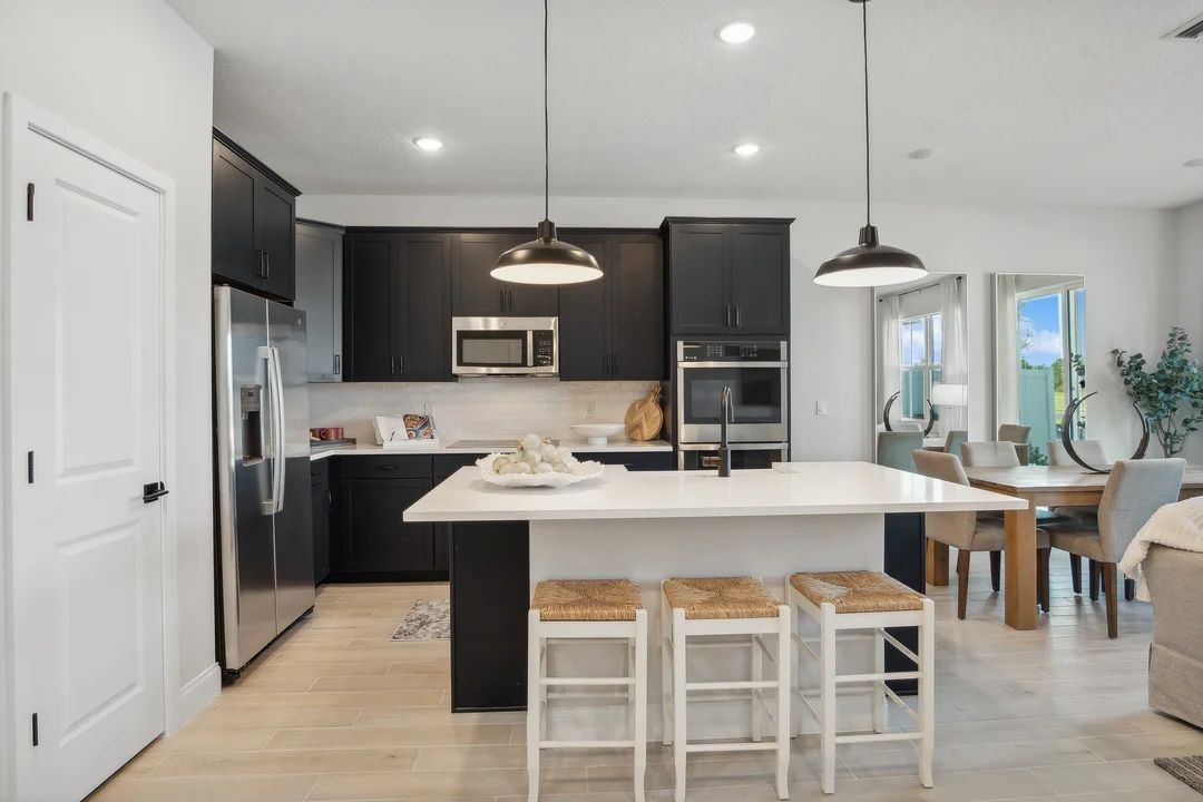 Kitchen with center island