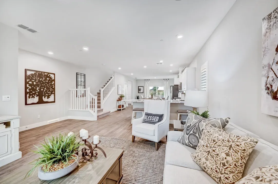 905 South Philip Avenue (Topaz)