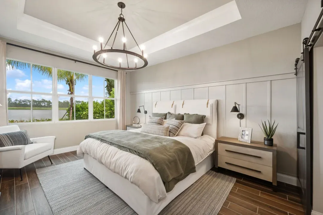 Primary suite with feature wall