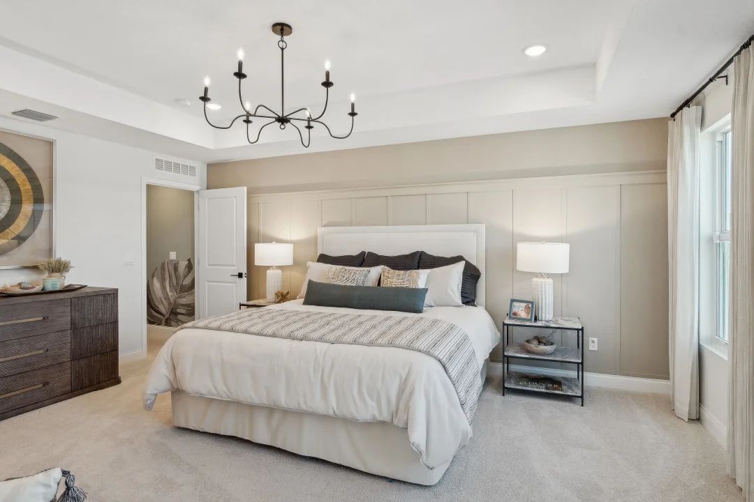 Primary suite with tray ceiling