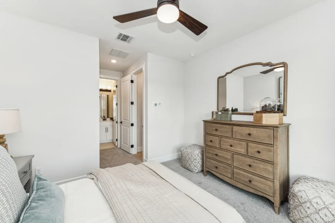 Extra Suite Bedroom