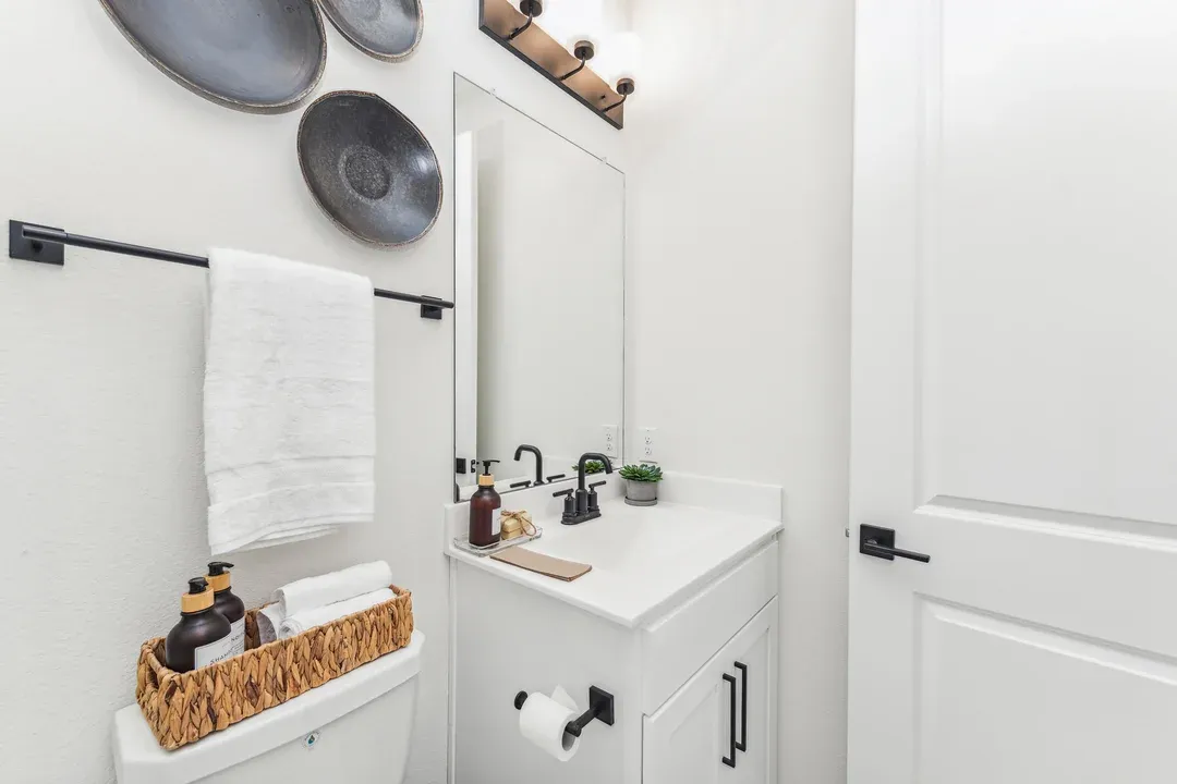 Extra Suite Bath