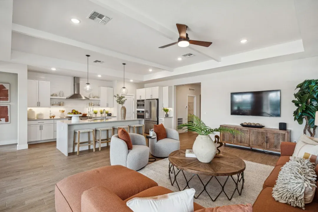 Great room near kitchen