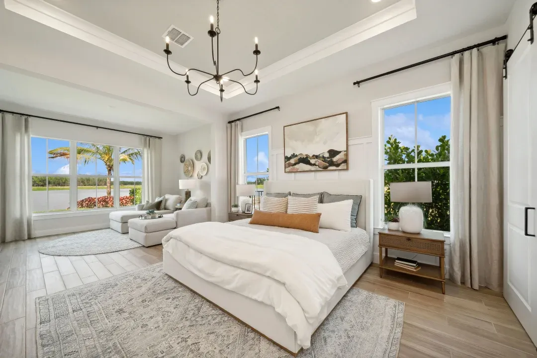 Primary suite with decorative feature wall