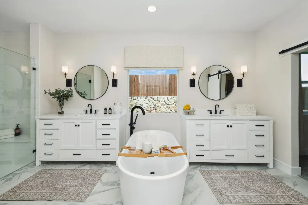 Primary bath with freestanding tub