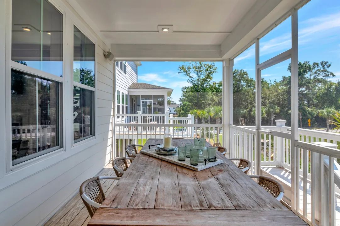 Screened Deck