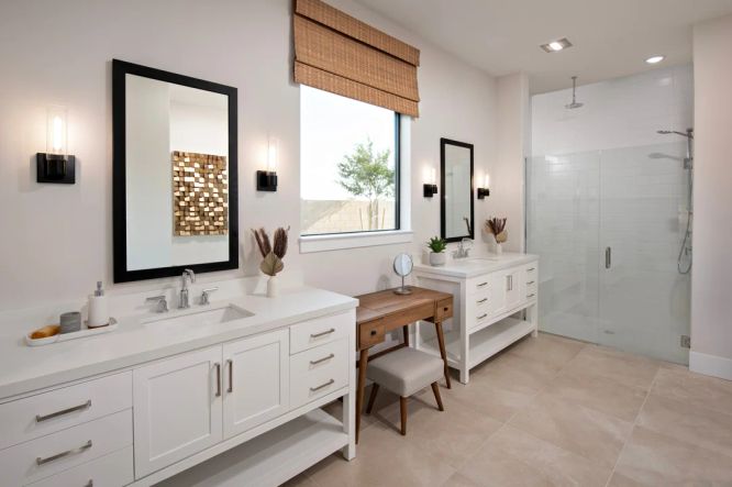 Primary bath with freestanding vanity