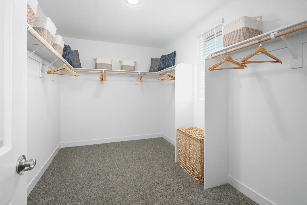 Primary suite walk-in closet