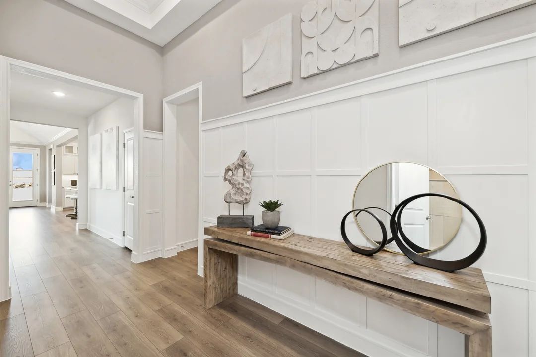 Foyer with decorative feature wall