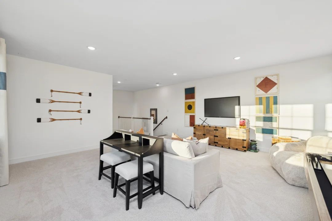 Versatile loft space