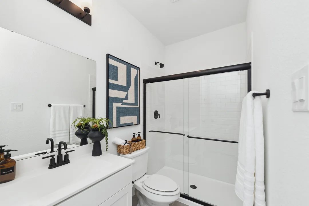 Extra Suite Bath