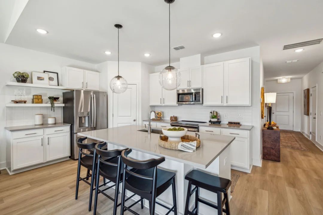 Kitchen with island