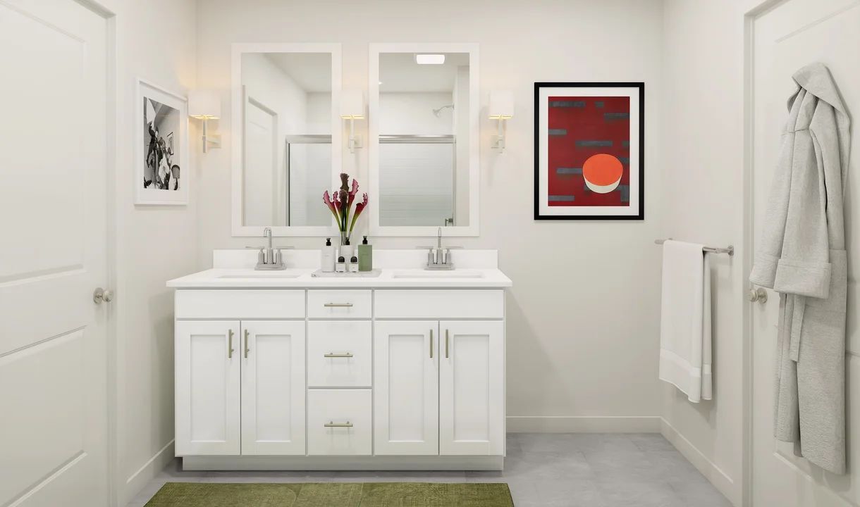 Primary bath with chrome fixtures and hardware