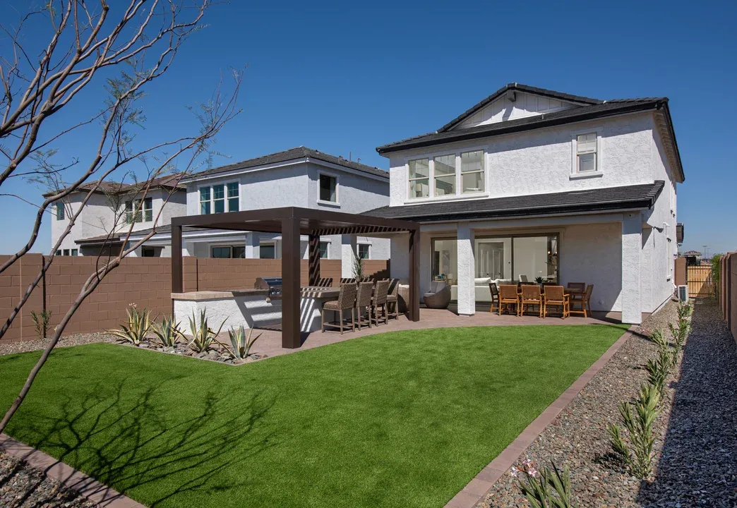 Prairie Willow Farmhouse Backyard