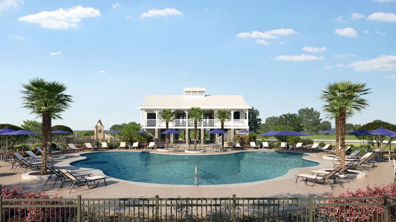 Pool and Clubhouse