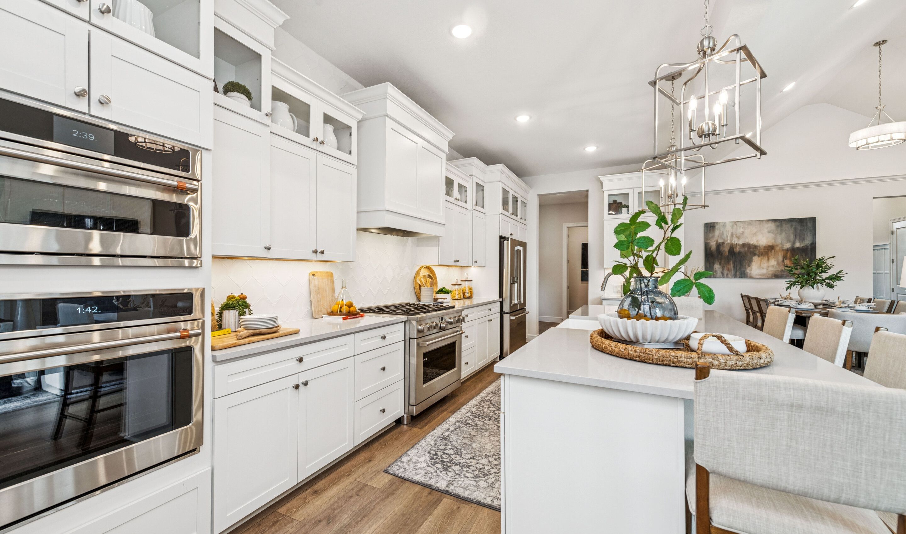 Kitchen with upper glass cabinets