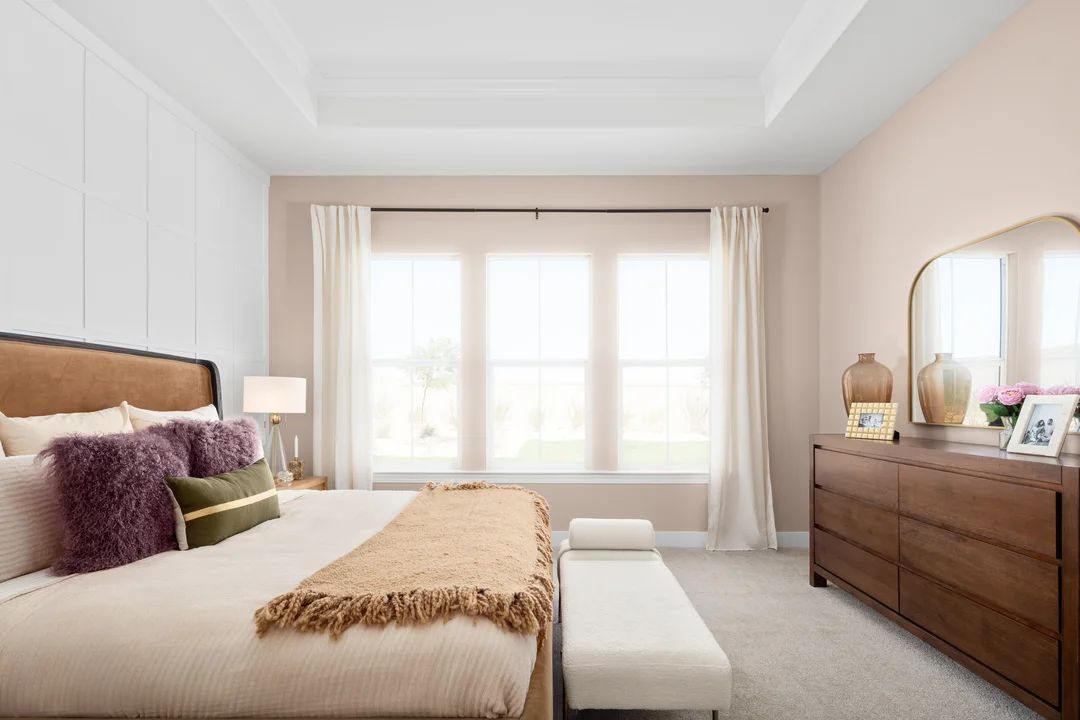 Primary suite with ceiling treatment