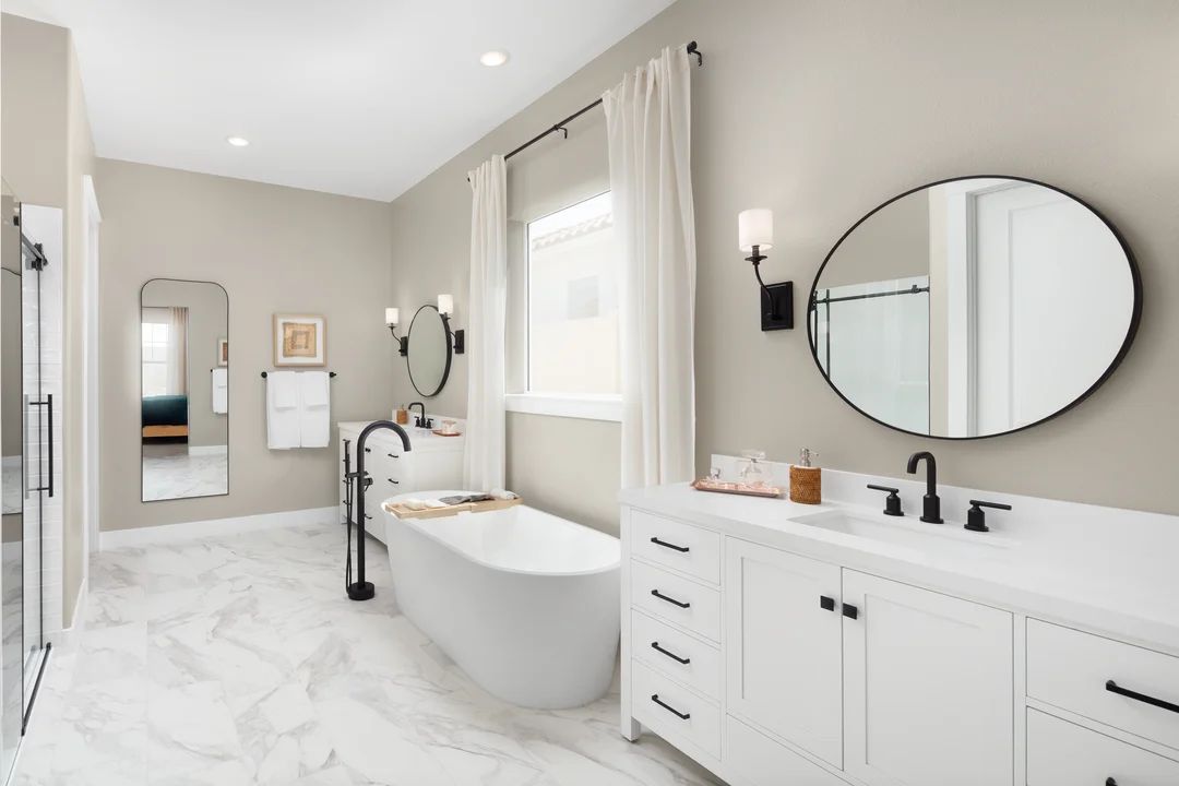 Primary bath with freestanding tub