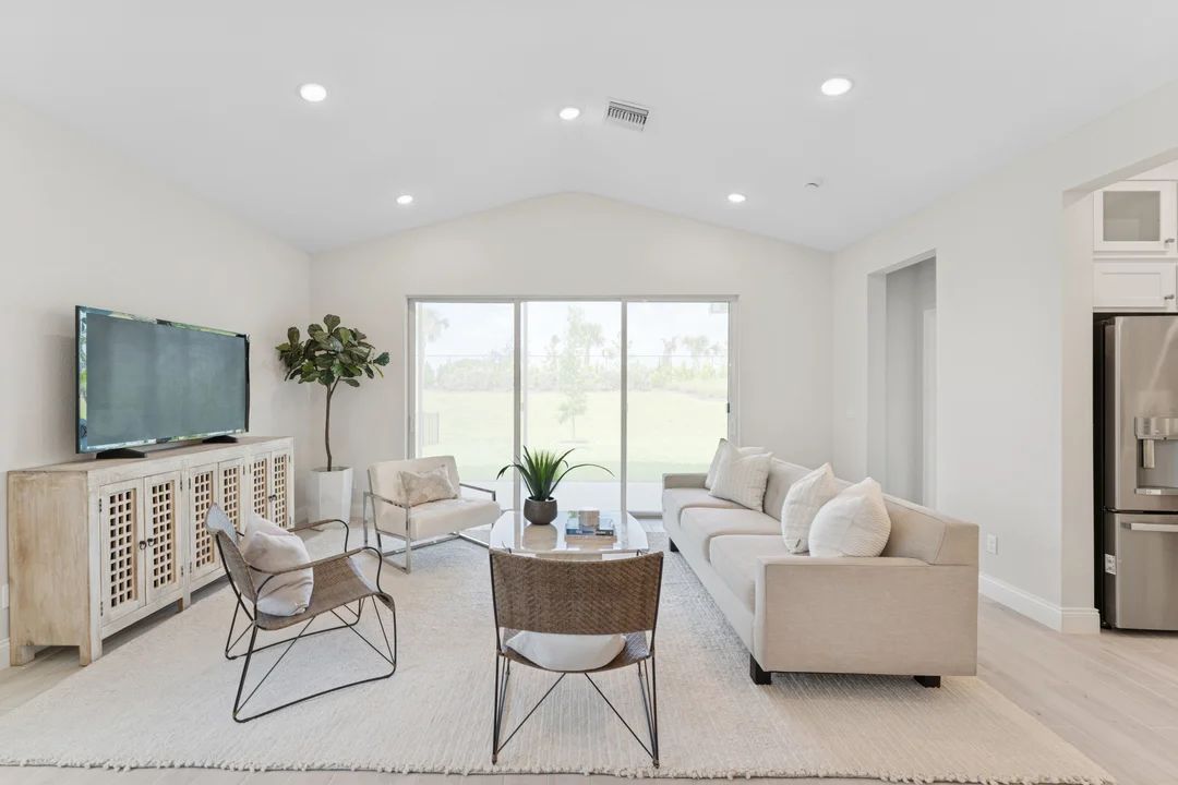 Vaulted ceiling in great room