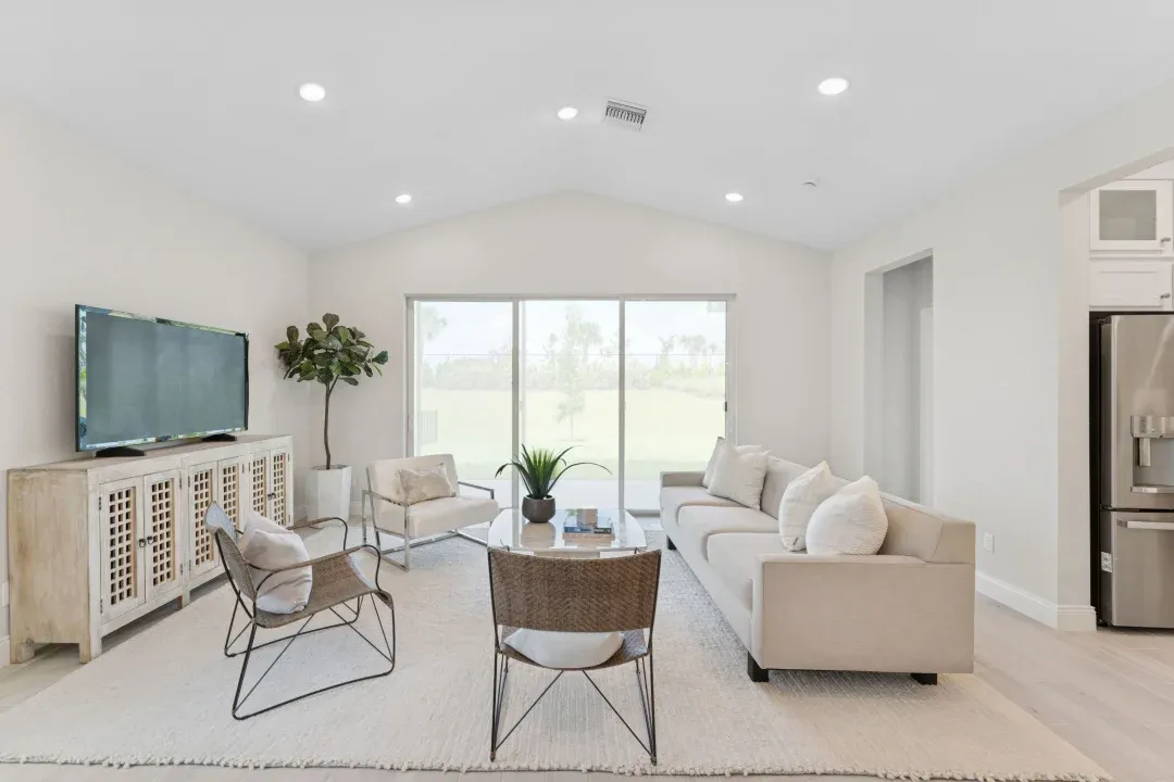 Vaulted ceiling in great room