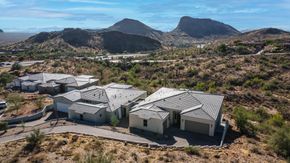 Bellos at the Summit by KLMR Homes in Phoenix-Mesa Arizona