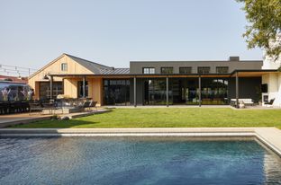 KRS Development, Inc. por KRS Development, Inc. en Orange County California