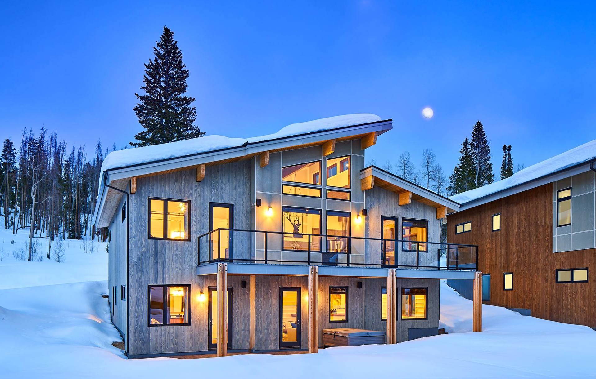 Our popular, larger 3-5 bed, mountain modern design