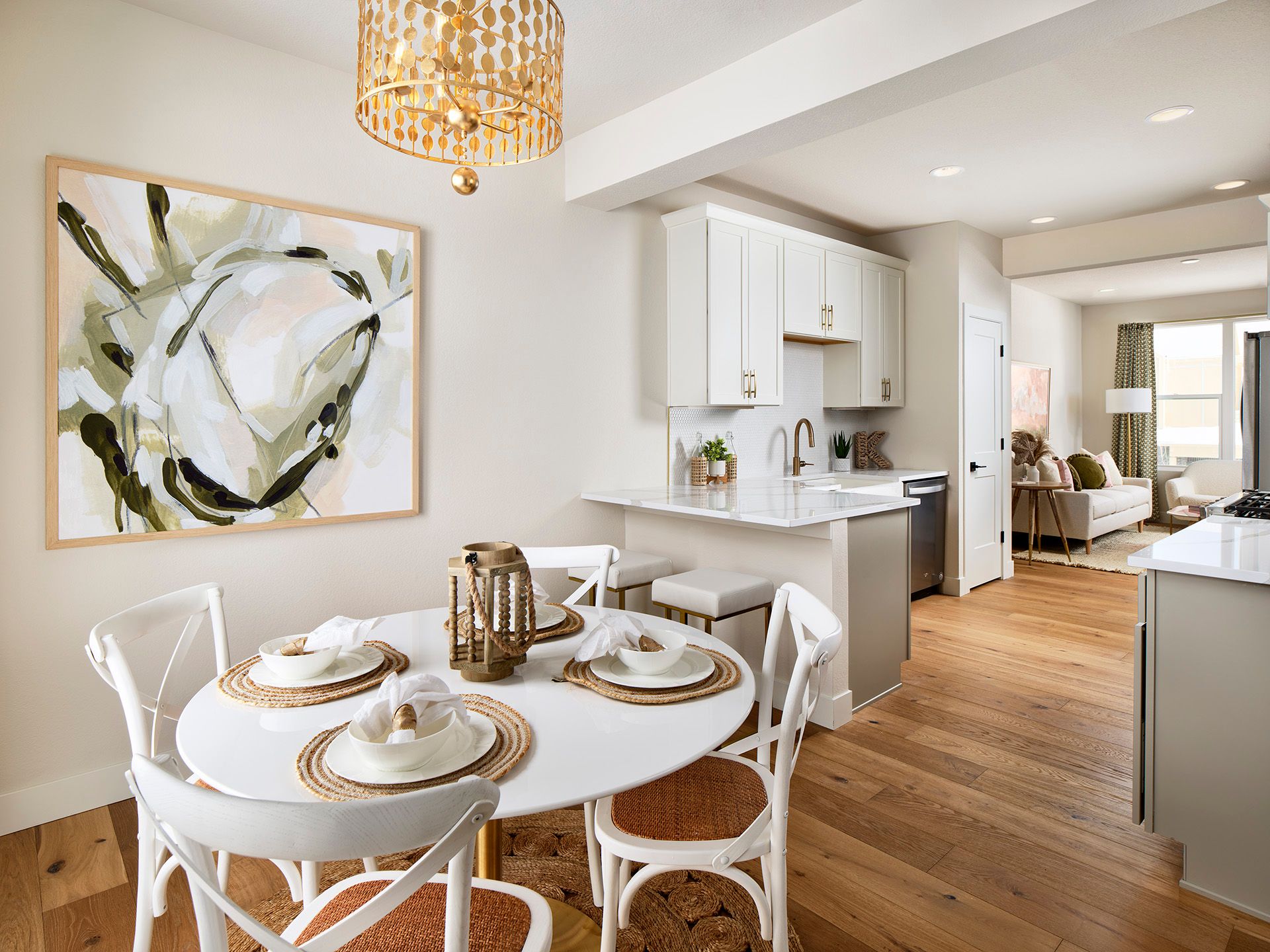 Dining room and breakfast bar