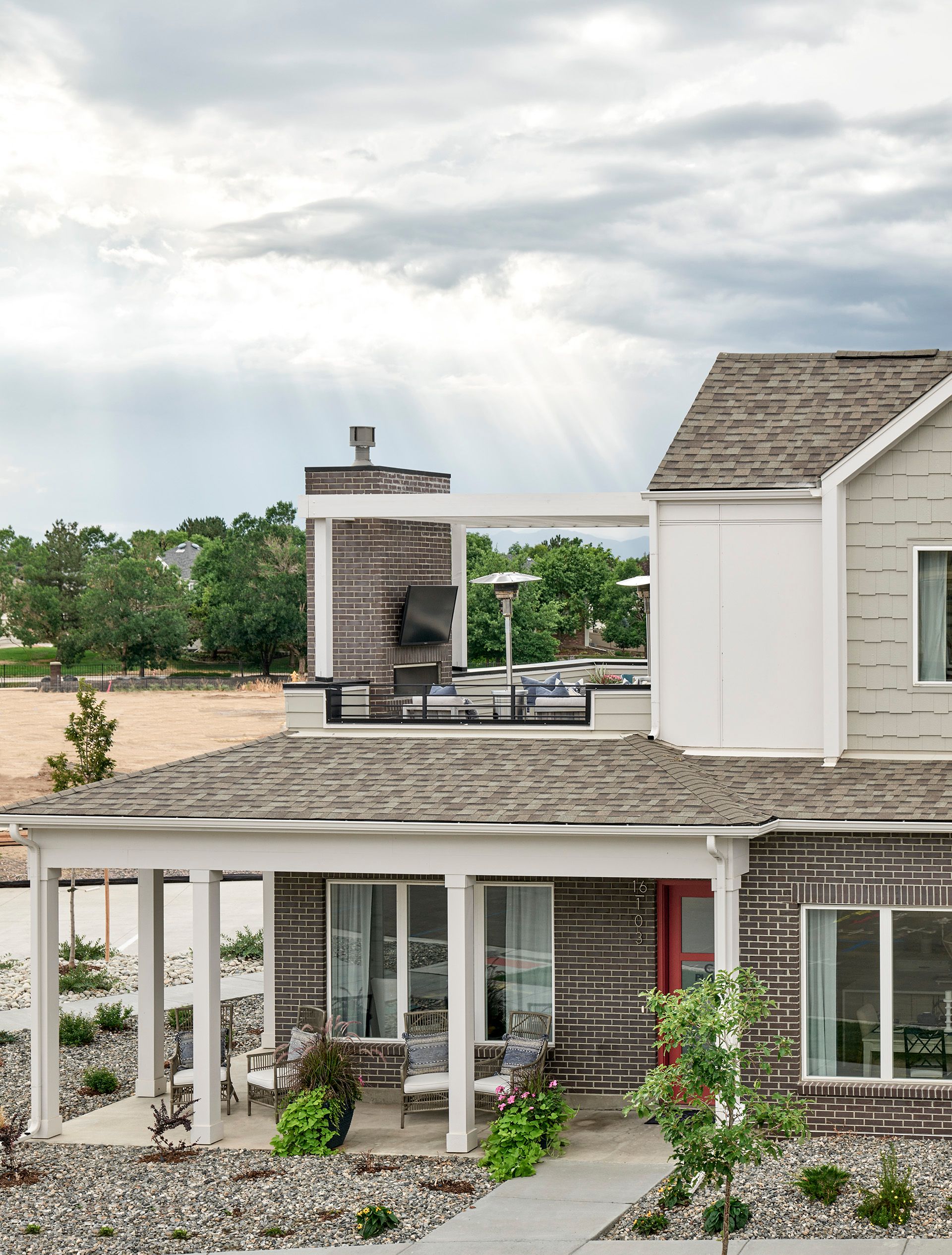 888 S Valentia Street Building 16 Unit 101. Denver, CO 80247