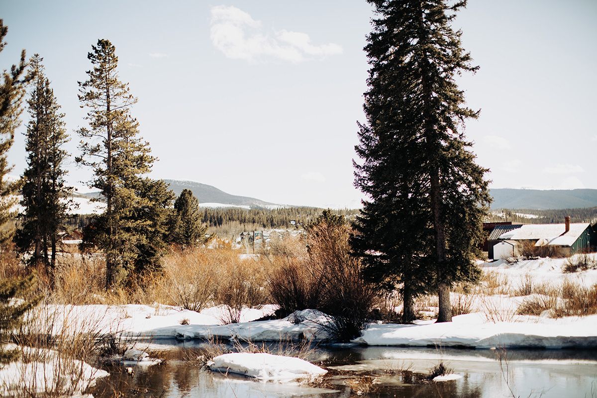 Scenic views are woven throughout Rendezvous, where every turn reveals a new perspective of the mountains, valleys, and natural beauty that define life here.