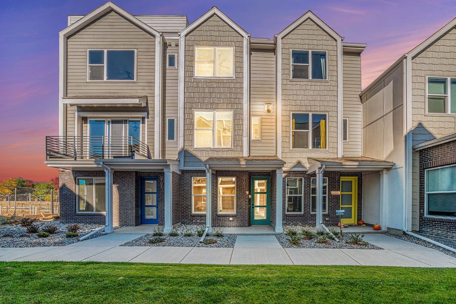 888 S Valentia Street, Unit 10-103 (Plan A: Cityscape)