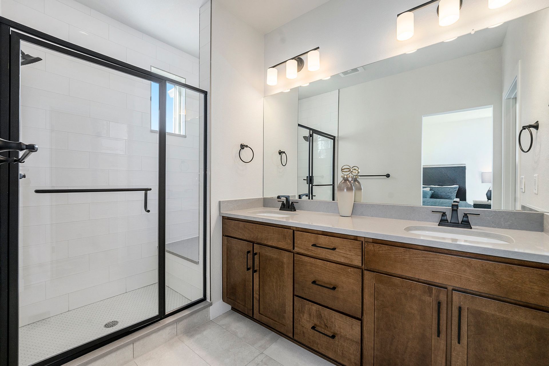 Primary attached 4-piece bathroom