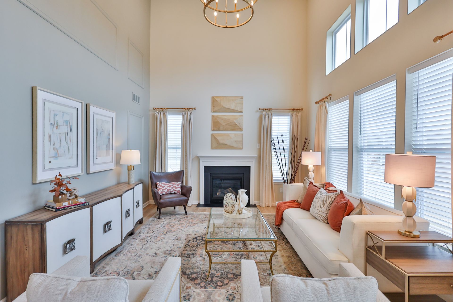 Family Room with Vaulted Ceiling, Sierra Model - Twin Run