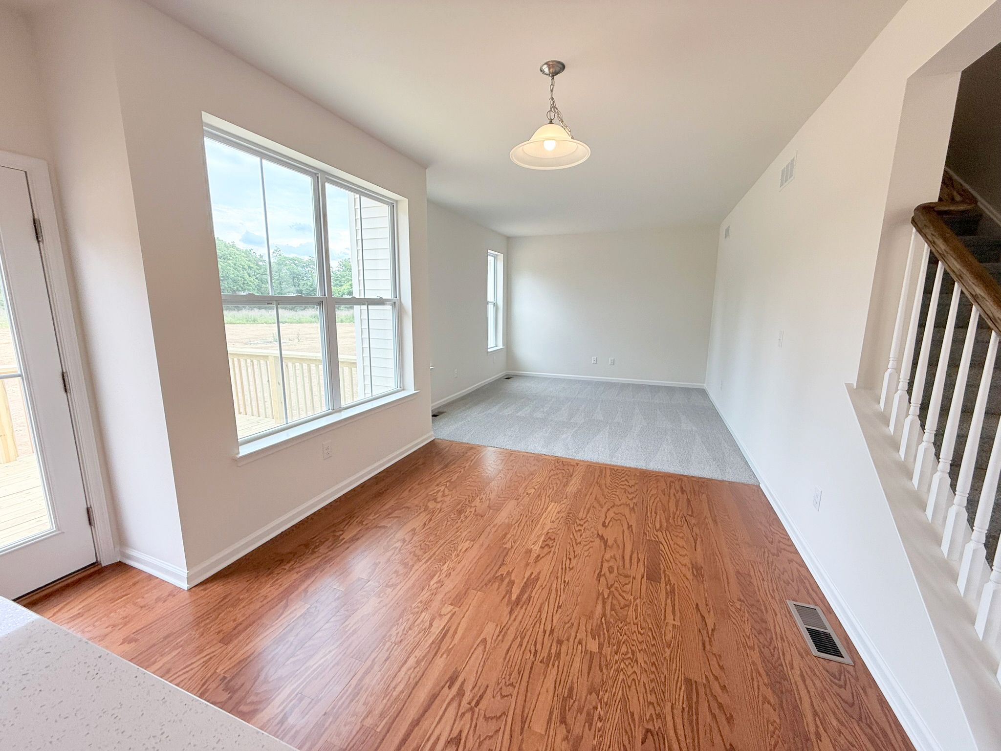 Breakfast Area & Living Room