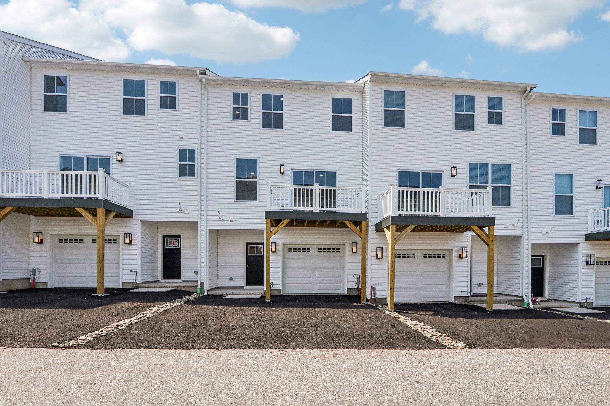Exterior - Rear Garage
