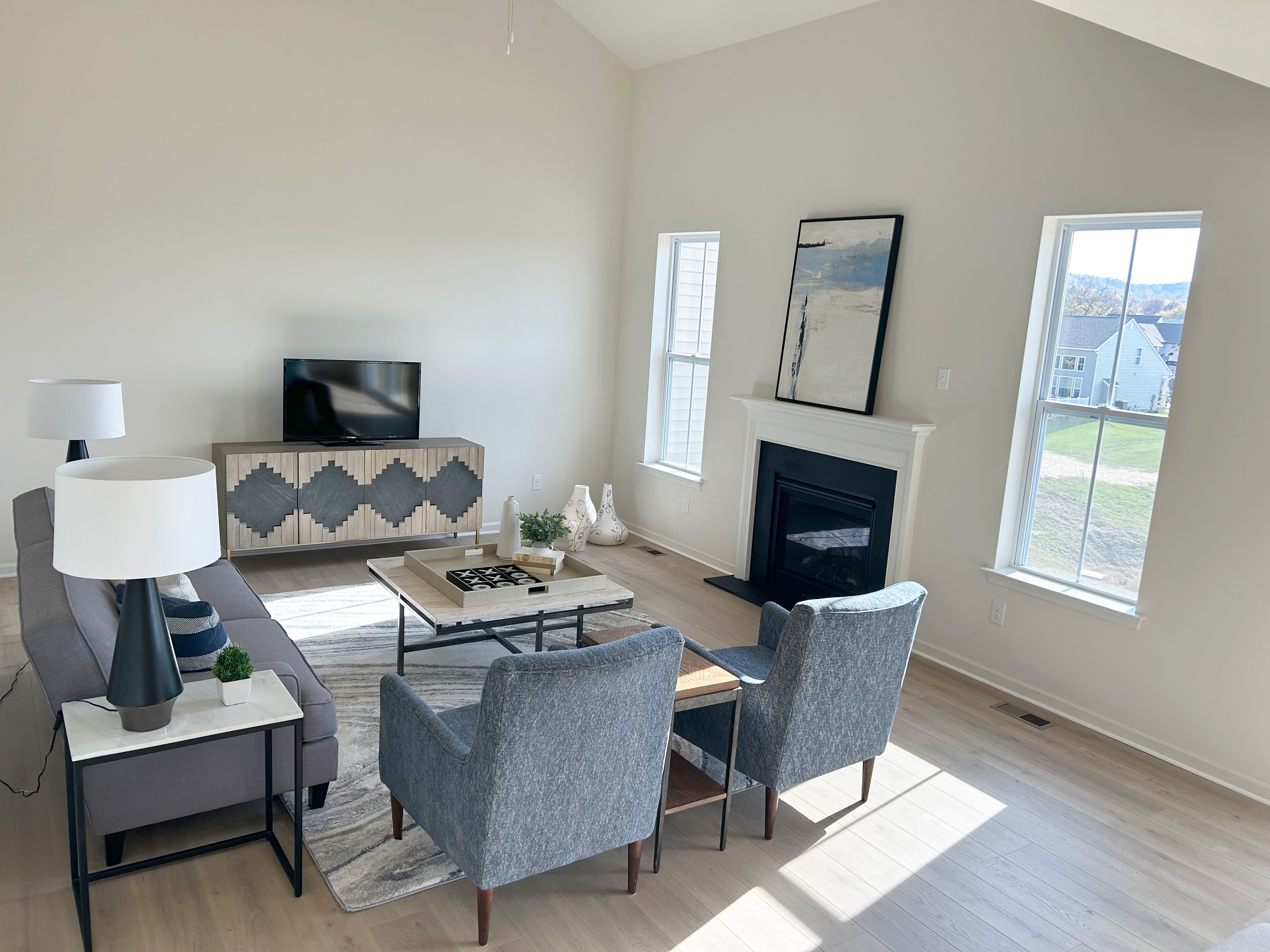 Family Room with Vaulted Ceilings - TR 55
