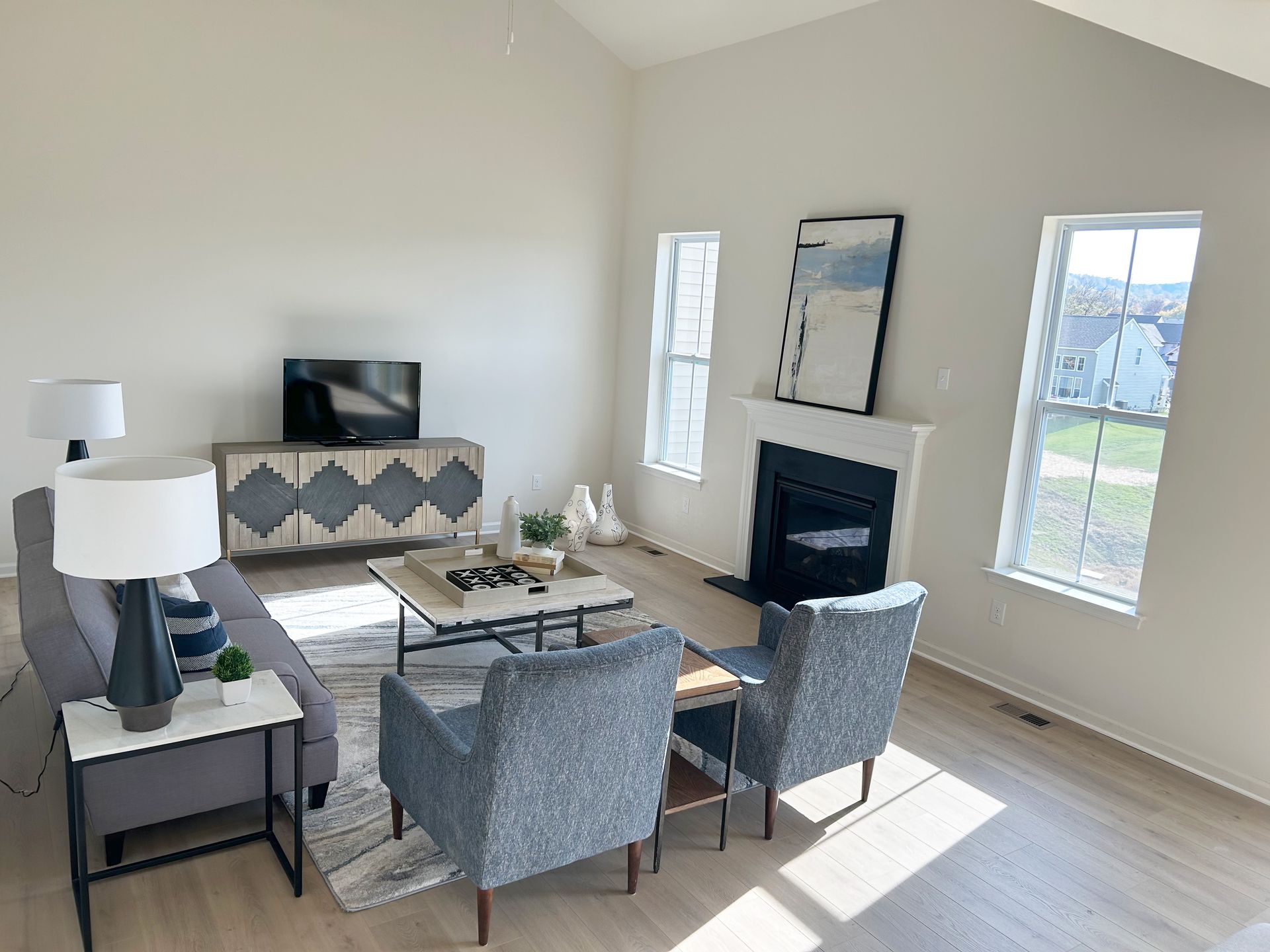Family Room with Vaulted Ceilings - TR 55